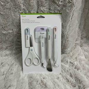 Cricut Basic Tools